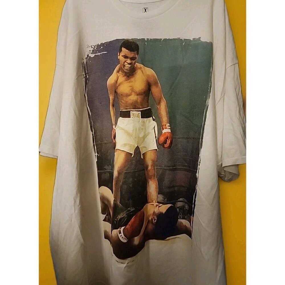 Muhammad Ali Close Up Sonny Liston On The Canvas 1st Round KO‎ Shirt 4XLT A115